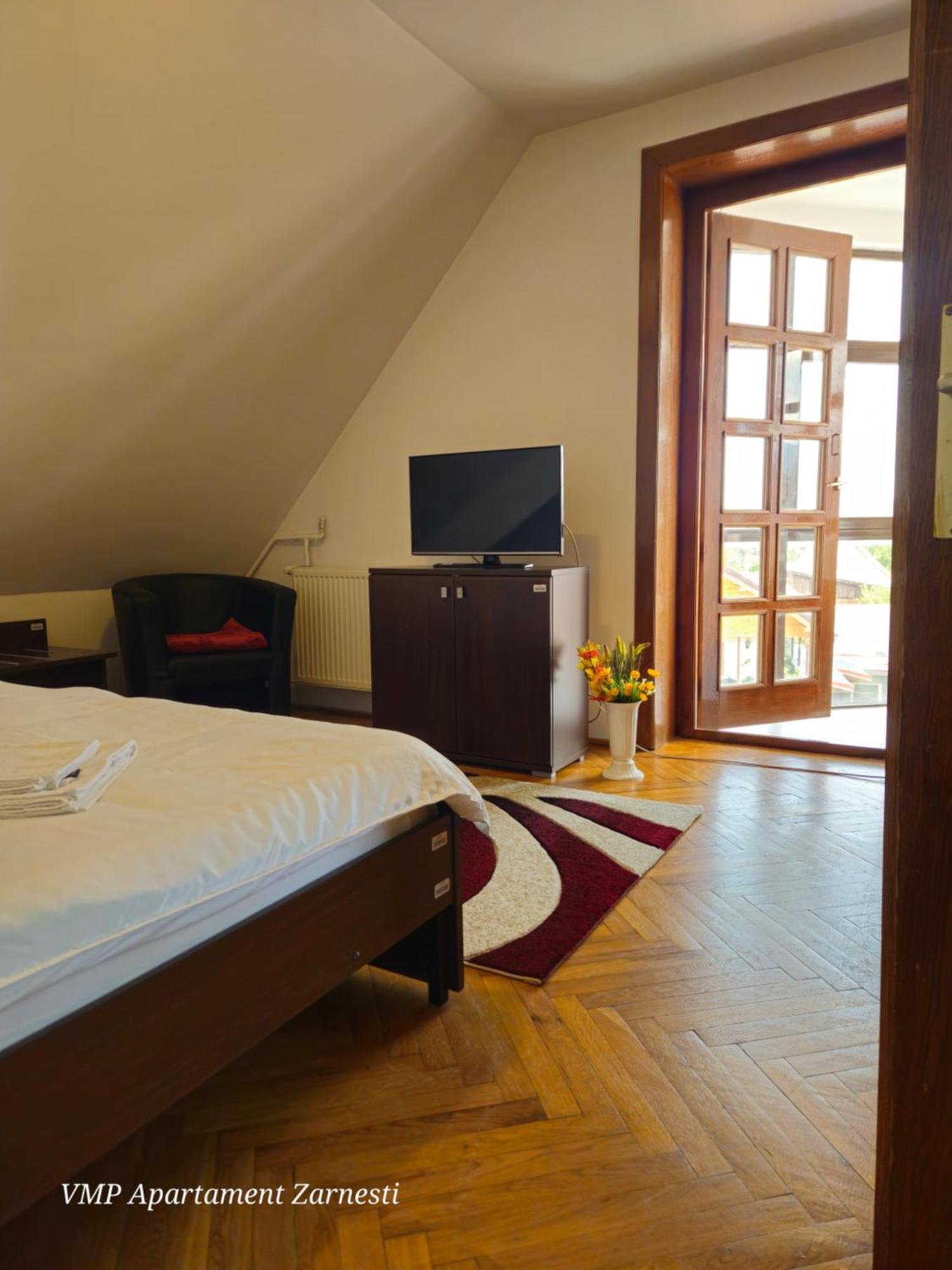 Apartment Zarnesti City Centre Vmp Free Parking Værelse billede