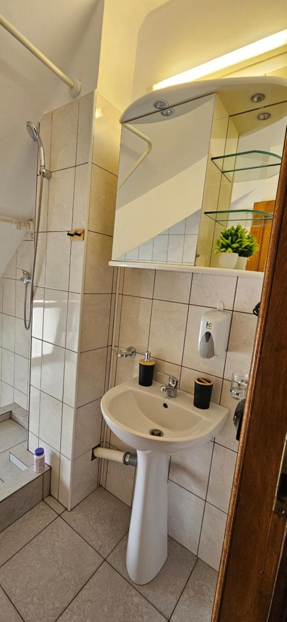 Apartment Zarnesti City Centre Vmp Free Parking Værelse billede