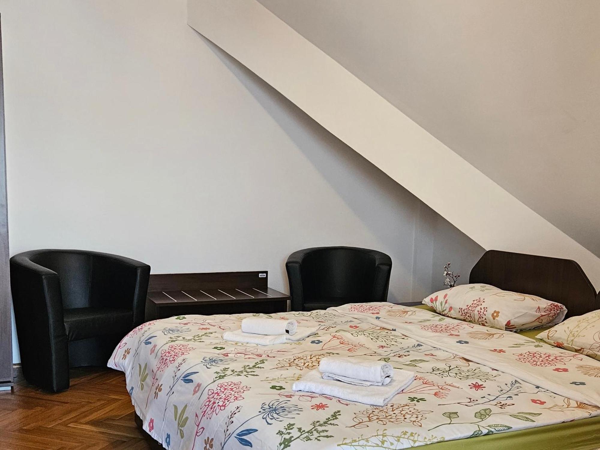 Apartment Zarnesti City Centre Vmp Free Parking Eksteriør billede