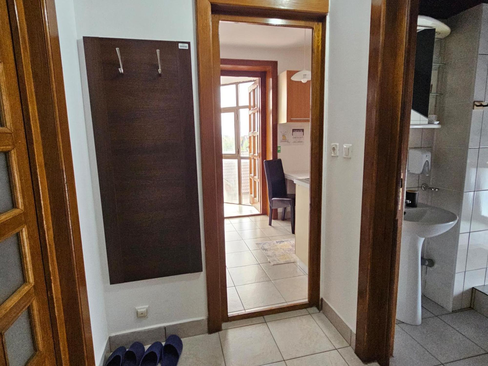 Apartment Zarnesti City Centre Vmp Free Parking Eksteriør billede